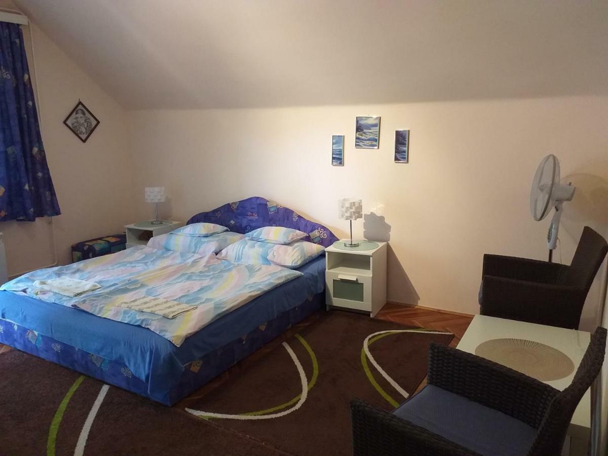 Balaton-Lak Apartmanhaz シオーフォク エクステリア 写真